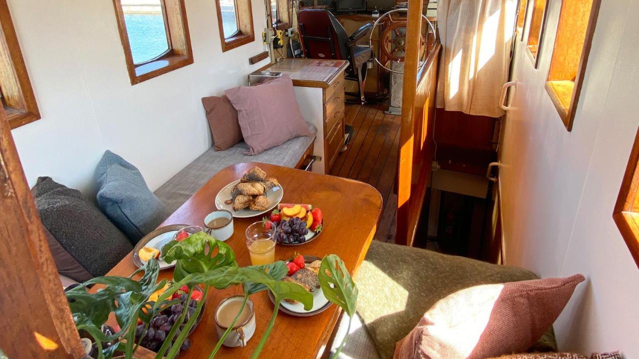 Varra Water - Unique Boat Accomodation - Bornholm Neksø Esterno foto